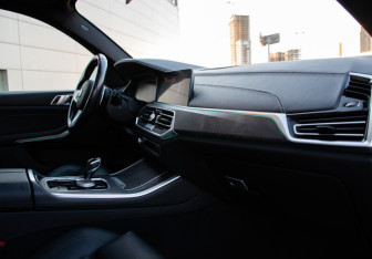 Подержанный автомобиль BMW X5 2019 года (13 фото)