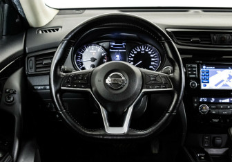 Подержанный автомобиль Nissan X-Trail 2020 года (10 фото)