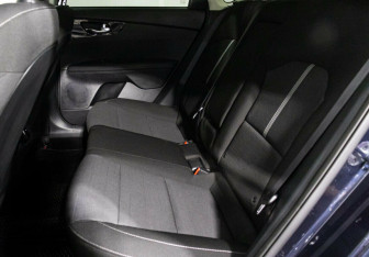 Подержанный автомобиль Kia Cerato Sedan 2020 года (24 фото)