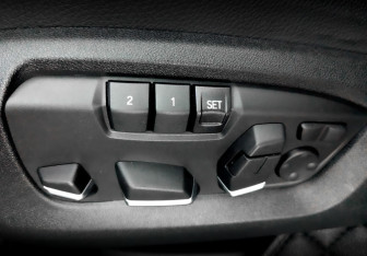 Подержанный автомобиль BMW X5 2018 года (20 фото)