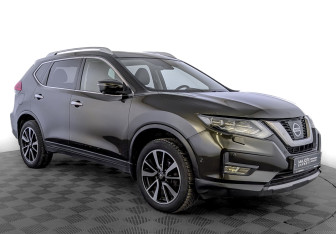 Подержанный автомобиль Nissan X-Trail 2019 года (3 фото)