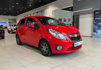 Подержанный автомобиль Chevrolet Spark 2011 года (3 фото)