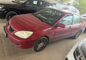 Подержанный автомобиль Mitsubishi Lancer Sedan 2007 года (9 фото)
