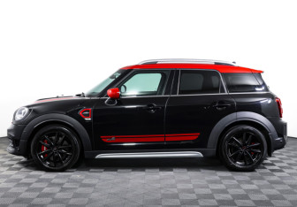 Подержанный автомобиль MINI Countryman 2021 года (8 фото)