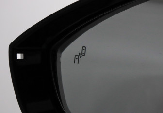 Подержанный автомобиль Omoda C5 2022 года (14 фото)