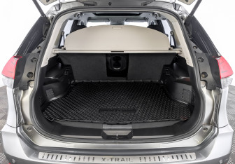 Подержанный автомобиль Nissan X-Trail 2021 года (11 фото)