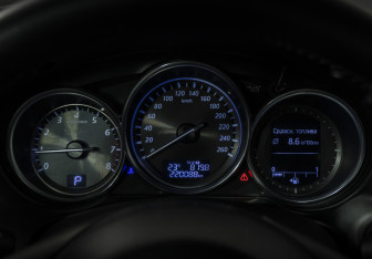 Подержанный автомобиль Mazda CX-5 2012 года (11 фото)