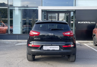 Подержанный автомобиль Kia Sportage 2013 года (6 фото)