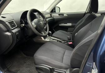 Подержанный автомобиль Subaru Forester Suv 2011 года (9 фото)