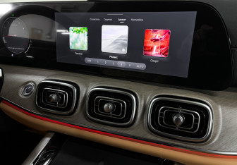 Подержанный автомобиль Jaecoo J8 2024 года (18 фото)