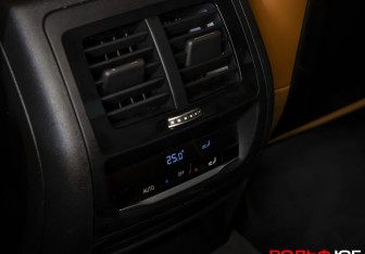 Подержанный автомобиль BMW X3 2018 года (19 фото)