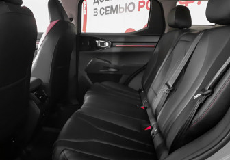 Подержанный автомобиль Haval H3 2024 года (10 фото)