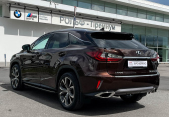 Подержанный автомобиль Lexus RX 2018 года (7 фото)