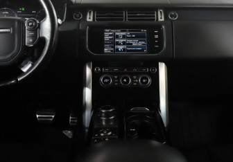 Подержанный автомобиль Land Rover Range Rover 2015 года (14 фото)