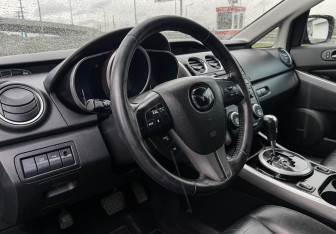 Подержанный автомобиль Mazda CX-7 2011 года (13 фото)