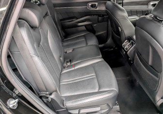 Подержанный автомобиль Kia Sorento 2021 года (24 фото)