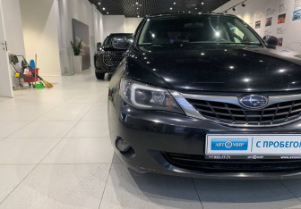 Подержанный автомобиль Subaru Impreza Hatchback 2007 года (8 фото)