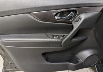 Подержанный автомобиль Nissan X-Trail 2021 года (11 фото)