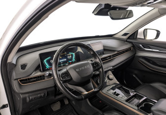 Подержанный автомобиль Exeed LX 2022 года (14 фото)