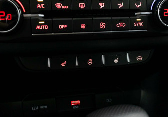 Подержанный автомобиль Kia Ceed Wagon 2021 года (12 фото)