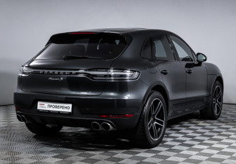 Подержанный автомобиль Porsche Macan 2019 года (5 фото)