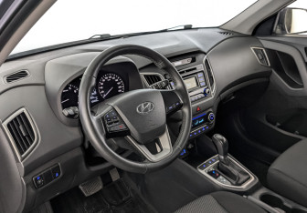 Подержанный автомобиль Hyundai Creta 2019 года (15 фото)