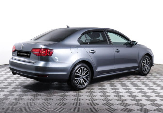 Подержанный автомобиль Volkswagen Jetta Sedan 2016 года (5 фото)