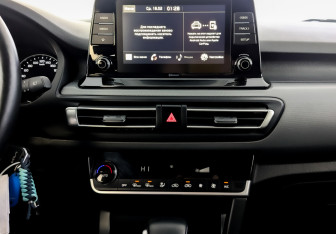 Подержанный автомобиль Kia Seltos 2021 года (15 фото)