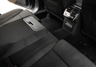 Подержанный автомобиль Skoda Superb Liftback 2018 года (33 фото)