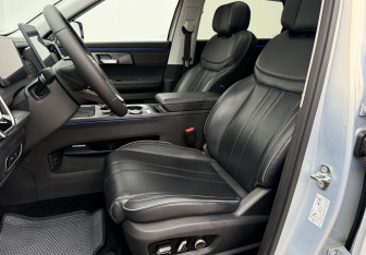 Подержанный автомобиль Jaecoo J7 2023 года (10 фото)