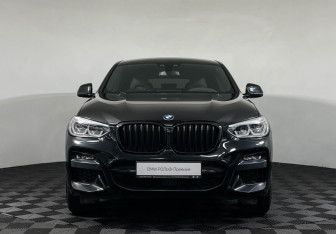 Подержанный автомобиль BMW X4 2021 года (3 фото)