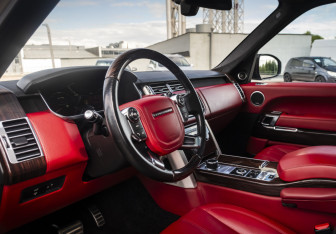 Подержанный автомобиль Land Rover Range Rover 2013 года (9 фото)
