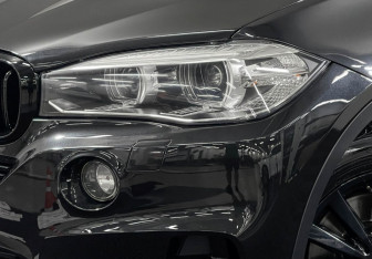 Подержанный автомобиль BMW X5 2017 года (8 фото)