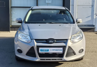 Подержанный автомобиль Ford Focus Hatchback 2012 года (2 фото)