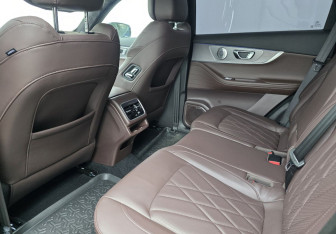 Подержанный автомобиль Chery Tiggo 8 Pro Max 2023 года (10 фото)