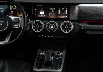 Подержанный автомобиль Tank 300 2024 года (13 фото)