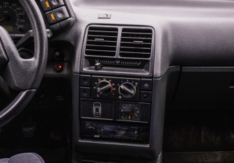 Подержанный автомобиль LADA (ВАЗ) 2111 2004 года (14 фото)