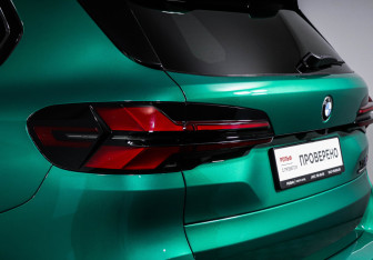 Подержанный автомобиль BMW X5 M 2025 года (16 фото)