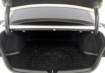 Подержанный автомобиль Kia K5 2021 года (10 фото)