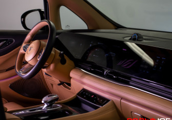 Подержанный автомобиль Voyah Dream 2023 года (26 фото)