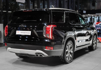 Подержанный автомобиль Hyundai Palisade 2022 года (4 фото)