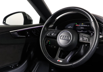 Подержанный автомобиль Audi A5 Coupe 2020 года (13 фото)