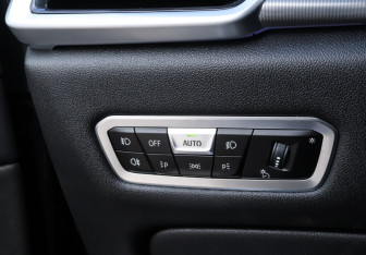 Подержанный автомобиль BMW X5 2019 года (20 фото)