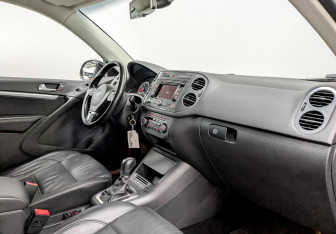Подержанный автомобиль Volkswagen Tiguan 2012 года (10 фото)