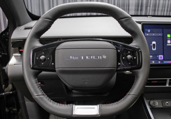 Подержанный автомобиль Jetour Dashing 2023 года (17 фото)