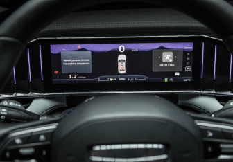 Новый Geely Atlas 2025 (15 фото)