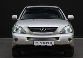 Подержанный автомобиль Lexus RX 2005 года (2 фото)