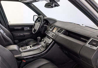 Подержанный автомобиль Land Rover Range Rover Sport 2013 года (12 фото)