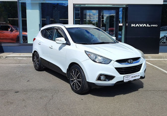 Подержанный автомобиль Hyundai ix35 2010 года (3 фото)
