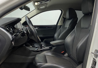 Подержанный автомобиль BMW X4 2019 года (22 фото)